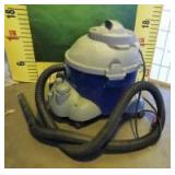 11 - BLUE SHOP VAC