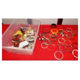 289 - LOT OF FASHION JEWLERY BRACELETS