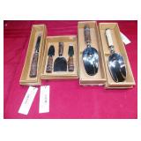 43 - NEW WMC SCOOP KNIFE & SPREADER