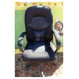 42 - ROLLING OFFICE CHAIR