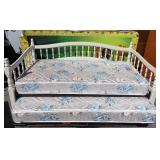42 - TRUNDEL BED SPACE SAVER SIMMMONS MATT