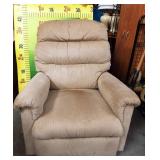 11 - LA-Z-BOY RECLINER IN GREAT SHAPE