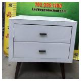 43 - NEW WMC DIMOND HOME WRIGHT SIDE TABLE