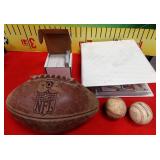 11 - LOT OF FOOTBALL/CARDS & BASEBALLS/CARDS