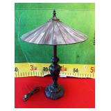 11 - BEAUTIFUL LEADED TABLE LAMP