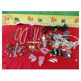 11 - MIXED LOT OF COSTUME JEWELRY & WATCH