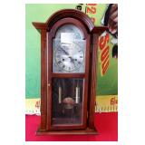11 - WOOD MANTLE CLOCK