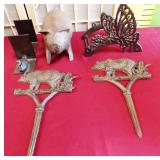 43 - NEW WMC HOME DECOR PIECES BEAR SPIKES