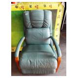 50 - LA-Z-BOY GREEN RECLINER