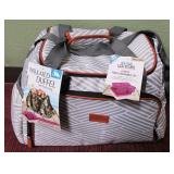 11 - INSULATED DUFFEL W/ FOOD CONTAINER