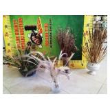 100 - LOT OF NEVER DIE ACCENT PLANTS IN VASES