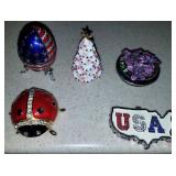 100 - LOT OF DECORATIVE SMALL PIECES USA