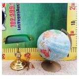 200 - GLOBE & DESK LIGHT