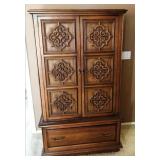 400 - SOLID WOOD CLOSET CABINET & CONTENTS