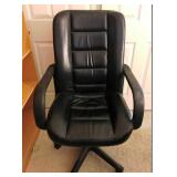 500 - LIKE NEW COMPUTER OFFICE CHAIR