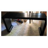 900 - BLACK THINNER TYPE TABLE