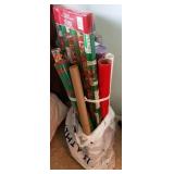300 - XMAS WRAPPING PAPER