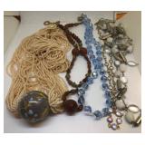 700 - LOT OF MISC COSTUME JEWELRY FROM ESTATE