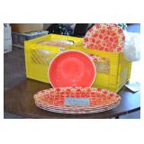 Matching plastic serving set