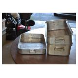 3 roasting pans