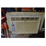 Window air contioning unit