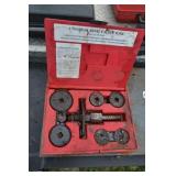 Universal brake calliper tool