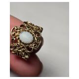 14k Gold and Opal Ring 5.5g