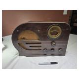 Philco Model 38 Radio