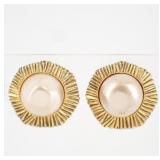 Chanel Pearl Clip-on Earrings Chanel Pearl Clip-on Earrings