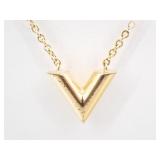 LOUIS VUITTON ESSENTIAL V NECKLACE WITH BOX