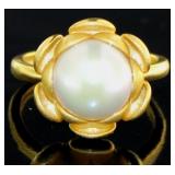 Elegant 6 mm Pearl Designer Ring