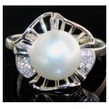 Elegant Button Pearl Dinner Ring