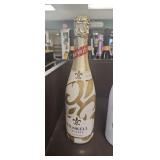 750 mL of henkell trocken