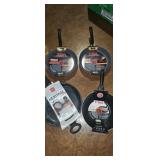 4 pan set new