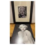 2 Marilyn Monroe pictures