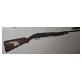Vintage Shotgun and Browning Ammunition box