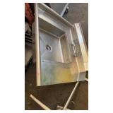 Stainless steel sink 2.5 x 3ï¿½