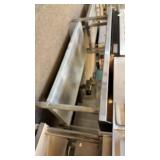 2 x 2 x 5ï¿½ stainless steel table