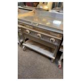 2.5 by 3 by 3 feet keating miraclean grill with