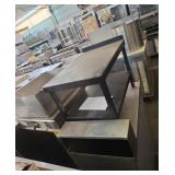 15x24x16.5-in metal stand