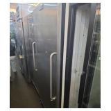 32-in Frigidaire commercial single door freezer