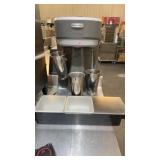 Harton Beach commercial shaker and container