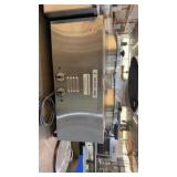 2 pots soup , warmer