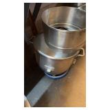 One piece mixing bowl with topper 17 inches with