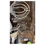 One lot   mixer paddle