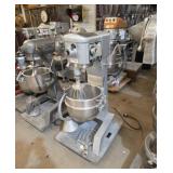 Hobart 30 quart mixer