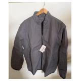 Menï¿½s size XL jacket, graphite