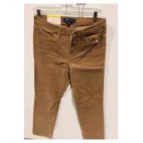 $30 womanï¿½s size 6 pants