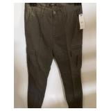 $25 menï¿½s cargo pants 32 x 32