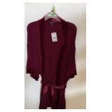 $23 Ladies size L/XL velvet trim robe